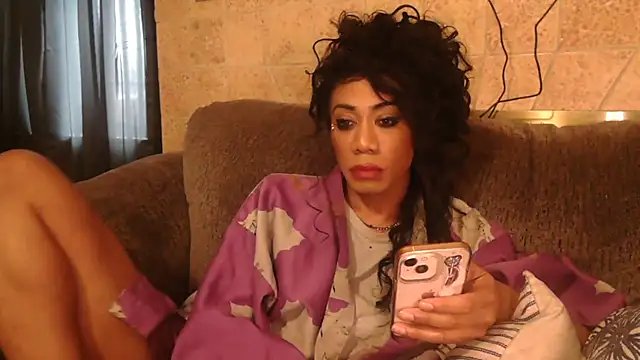 Snapshot of CaramelDipper chatting on March 7, 6:49 pm CaramelDipper online show from March 7, 6:49 pm