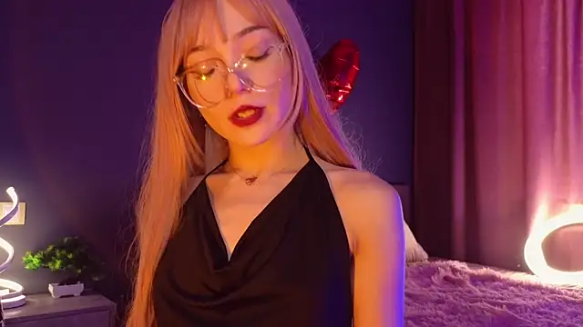 SandraBoyl online show from March 3, 4:25 am