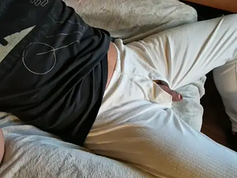 Snapshot of lujoka chatting on October 24, 1:46 am lujoka online show from October 24, 1:46 am