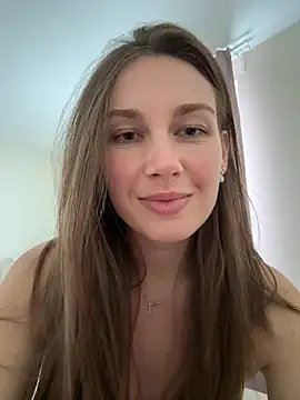 JasminJames online show from April 14, 2:01 pm