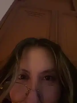 Snapshot of marie2_ chatting on March 18, 6:25 am marie2 online show from March 18, 6:25 am