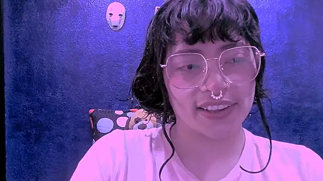 NinaYellow online show from May 21, 12:45 pm