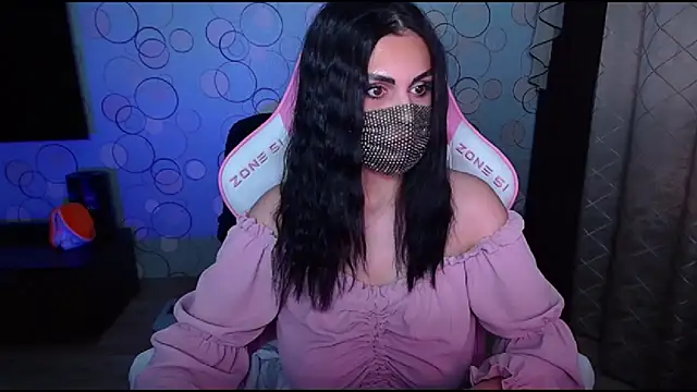 Snapshot of __Yasmina__ chatting on October 2, 4:52 am   Yasmina   online show from October 2, 4:52 am