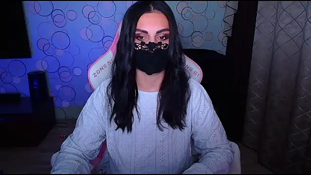 Snapshot of __Yasmina__ chatting on November 1, 3:52 am   Yasmina   online show from November 1, 3:52 am