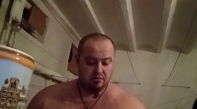 Snapshot of perversalus chatting on February 9, 12:06 am perversalus online show from February 9, 12:06 am