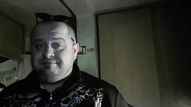 Snapshot of perversalus chatting on February 9, 4:29 pm perversalus online show from February 9, 4:29 pm