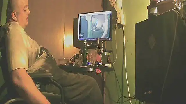 Snapshot of perversalus chatting on October 12, 7:29 am perversalus online show from October 12, 7:29 am