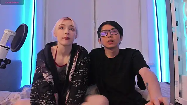 wexlee7 online show from January 17, 1:35 pm