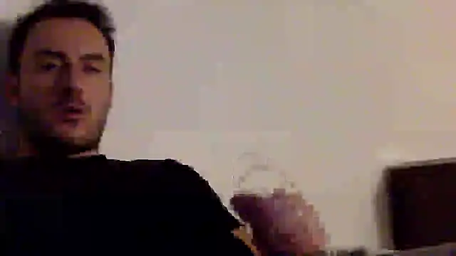 Snapshot of mainnrd chatting on January 27, 1:37 am mainnrd online show from January 27, 1:37 am