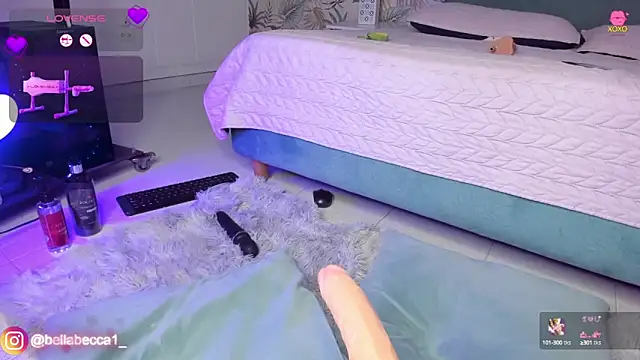 Snapshot of bellaa_becca chatting on March 19, 9:48 pm bellaa becca online show from March 19, 9:48 pm