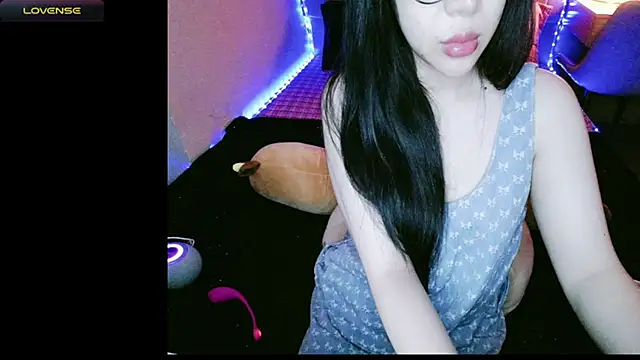 Snapshot of _Viviann_ chatting on September 23, 4:10 pm  Viviann  online show from September 23, 4:10 pm