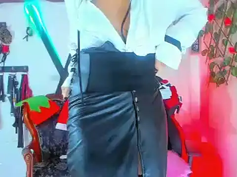 jena derboo online show from December 26, 1:32 pm