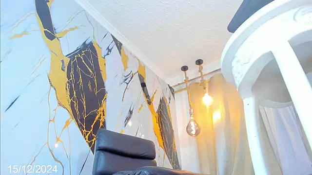 Brianna Stars online show from December 15, 8:25 pm