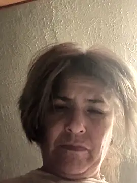 Snapshot of TexaSMESS_37 chatting on October 5, 4:44 am TexaSMESS 37 online show from October 5, 4:44 am