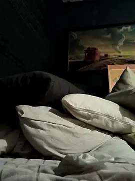 Snapshot of TexaSMESS_37 chatting on October 16, 1:28 am TexaSMESS 37 online show from October 16, 1:28 am