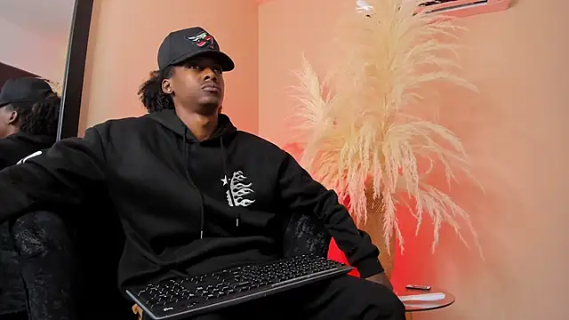 BRYXXXON1 online show from February 19, 2:55 pm