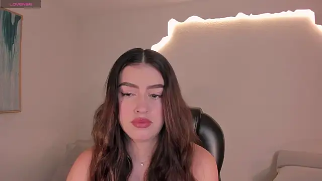 PaulinaSantos  online show from July 11, 8:00 pm