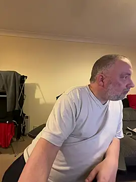 LondonTeffy online show from March 18, 10:04 pm