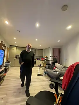 LondonTeffy online show from February 2, 9:57 pm