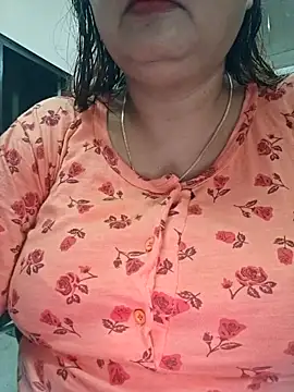 Snapshot of Dianaa9 chatting on June 7, 6:50 am Dianaa9 online show from June 7, 6:50 am