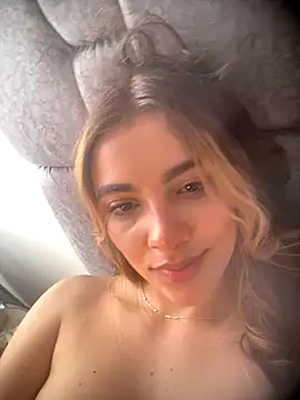 Snapshot of xia_foxxy chatting on September 21, 7:48 pm xia foxxy online show from September 21, 7:48 pm