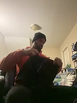 Snapshot of curvedicbandit6_2 chatting on February 3, 1:49 pm curvedicbandit6 2 online show from February 3, 1:49 pm