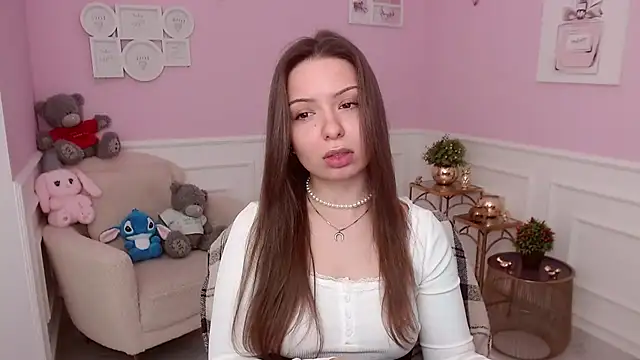 LucySkilar online show from March 29, 4:23 am