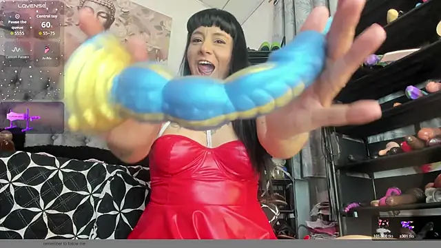 SaraMartins00 online show from March 20, 7:30 pm