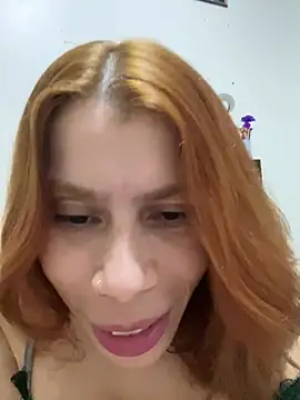Snapshot of KyKa02 chatting on July 25, 6:11 am KyKa02 online show from July 25, 6:11 am