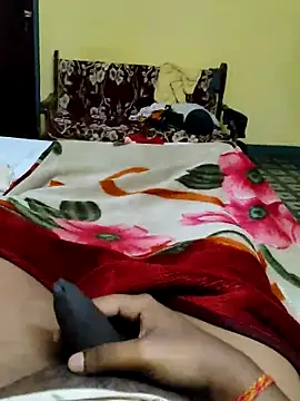 Snapshot of Brown_Munda047 chatting on October 6, 11:13 pm Brown Munda047 online show from October 6, 11:13 pm