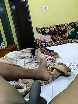 Snapshot of Brown_Munda047 chatting on February 23, 9:01 pm Brown Munda047 online show from February 23, 9:01 pm