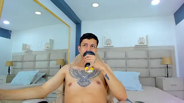 AgarEvans online show from December 19, 5:03 am