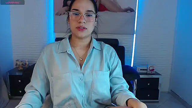 Lolitta xxx online show from December 21, 6:53 am