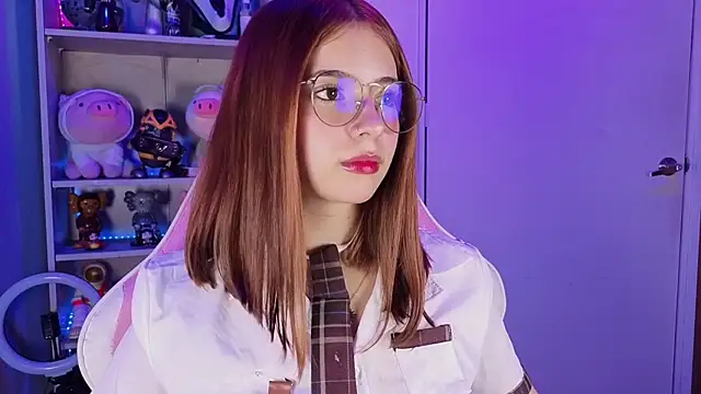 EmilyMiller  online show from December 2, 4:57 pm