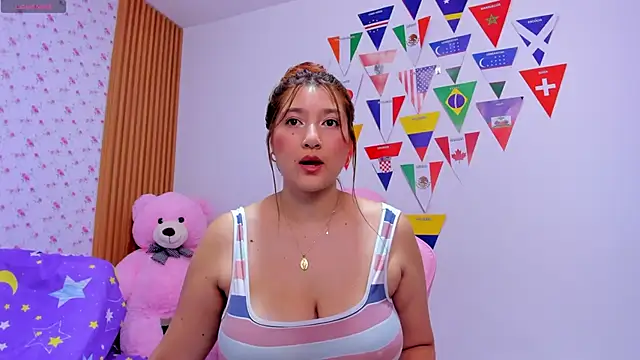 Snapshot of Soyqueen chatting on June 23, 5:16 am Soyqueen online show from June 23, 5:16 am