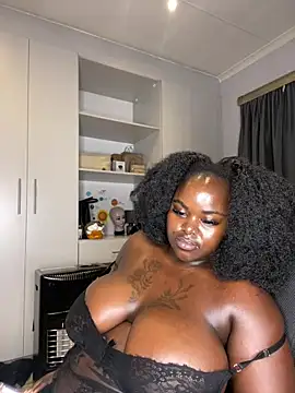 Honeycoco0211 online show from March 24, 8:47 pm