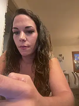 Snapshot of Lady_Knaller chatting on June 14, 7:49 pm Lady Knaller online show from June 14, 7:49 pm