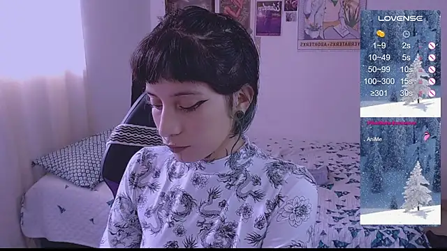 Snapshot of _Apola_77 chatting on December 18, 7:52 pm Apola 77 online show from December 18, 7:52 pm