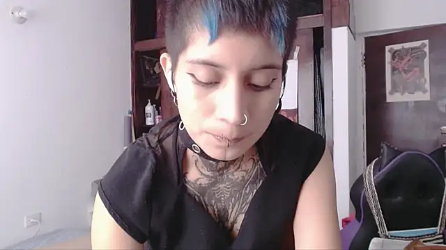 Snapshot of _Apola_77 chatting on October 8, 6:27 pm Apola 77 online show from October 8, 6:27 pm