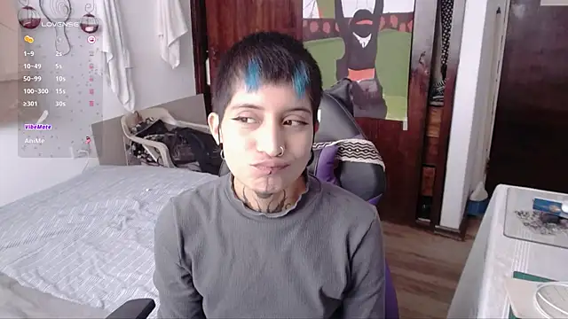 Snapshot of _Apola_77 chatting on October 21, 2:29 pm Apola 77 online show from October 21, 2:29 pm