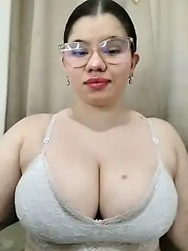 Danzel1105 online show from April 6, 11:49 pm