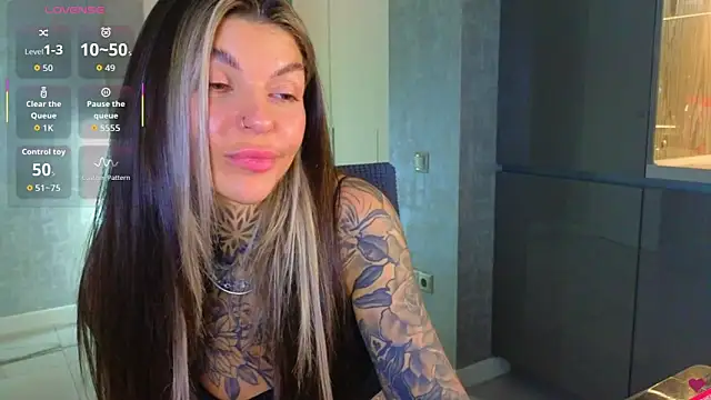 Snapshot of tattooedBabyy chatting on September 20, 7:20 am tattooedBabyy online show from September 20, 7:20 am