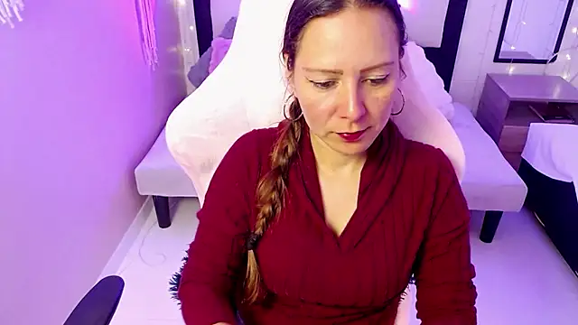 camila delarosa online show from May 11, 5:21 pm
