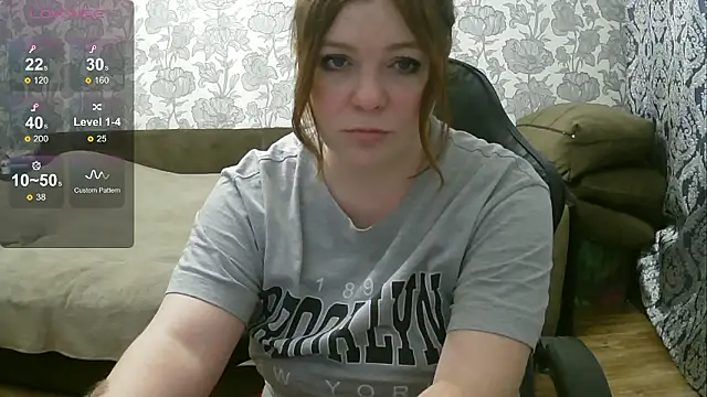 Snapshot of Sabrina_Poison chatting on December 5, 11:38 am Sabrina Poison online show from December 5, 11:38 am