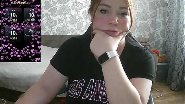 Snapshot of Sabrina_Poison chatting on September 15, 8:03 am Sabrina Poison online show from September 15, 8:03 am