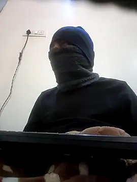 Snapshot of uttam19 chatting on December 16, 3:08 am uttam19 online show from December 16, 3:08 am