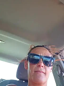 Snapshot of Dixiefaye_Pika chatting on March 19, 8:00 pm Dixiefaye Pika online show from March 19, 8:00 pm