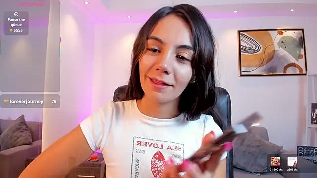 Snapshot of martina_mancini chatting on June 22, 1:19 pm martina mancini online show from June 22, 1:19 pm