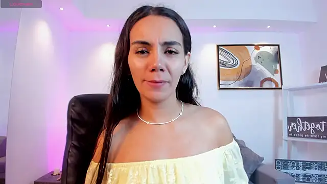 Snapshot of martina_mancini chatting on June 23, 12:36 pm martina mancini online show from June 23, 12:36 pm