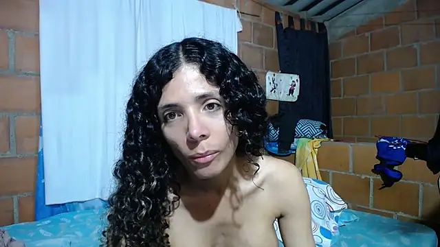 Snapshot of Nadia_Monroe chatting on September 21, 12:12 am Nadia Monroe online show from September 21, 12:12 am